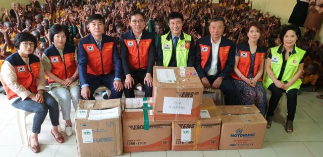 김진보, 글로벌 그랜트 사업에 동행한 아름다운 우정 · 초아의 봉사 실천