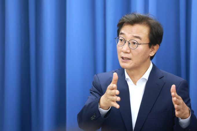 특별인터뷰 l 전재수 부산시장(당선인)에게 듣는다