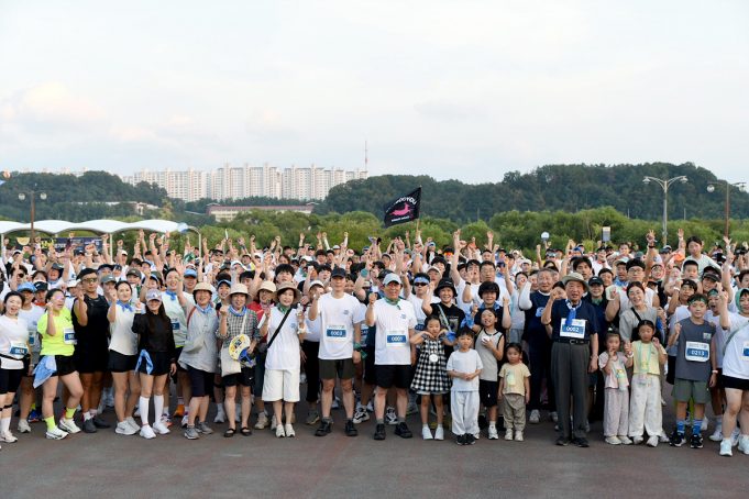 한여름 밤 낙동강변 물들인 발걸음… 안동시 ‘2026 달빛걷기대회’ 성황리 폐막