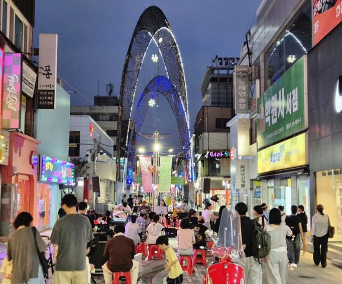 토요거리 공연으로 활력 얻는 구도심… 포항시, 중앙상가 문화행사 운영