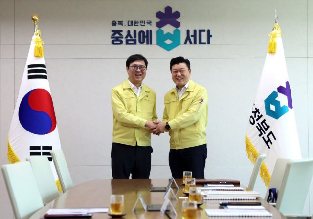 문화체육관광부 최휘영 장관, 충북도청서 신용한 지사 면담… 지역 문화·체육·관광 협력 논의