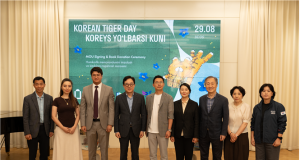 실크로드 거점 타슈켄트에 피어난 한류… 부산시, 책·영화로 유라시아 도시외교 열었다